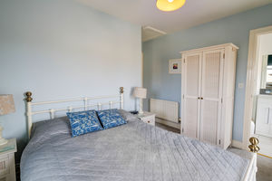 Photo 1- click for photo gallery